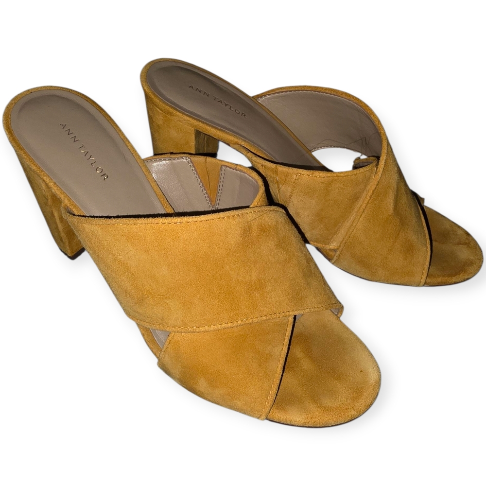 ☆Ann Taylor Mustard Yellow Suede Heeled Mules☆